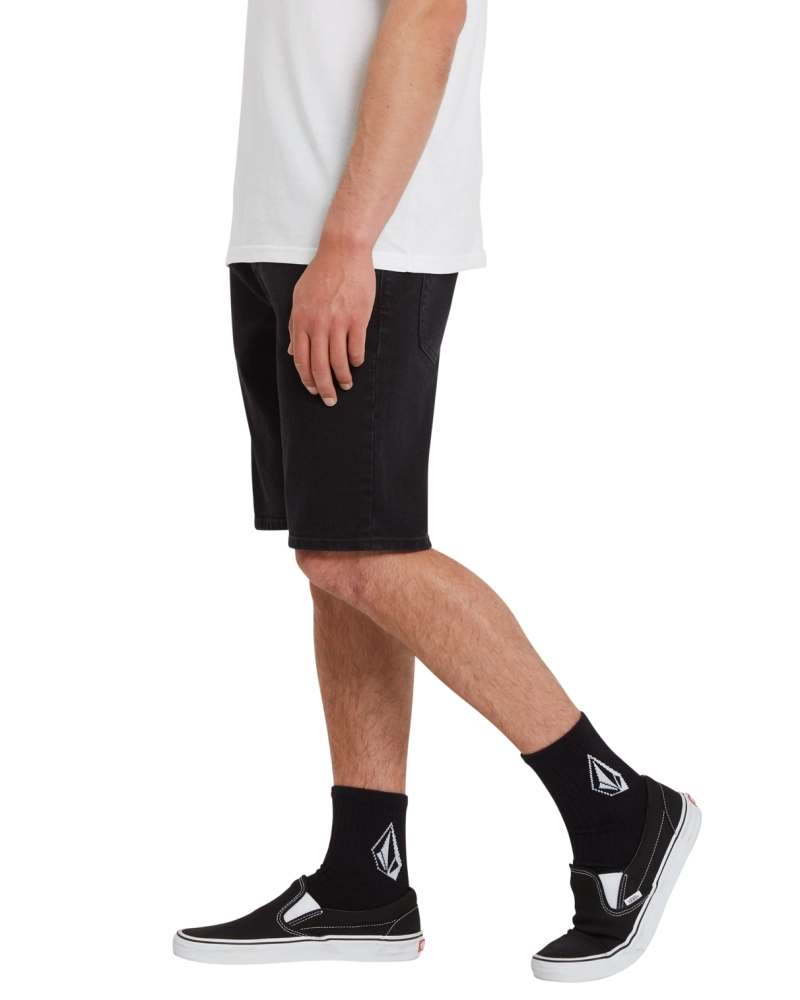 Bermuda Vaquera Volcom Solver Modern Straight - Denim Negro Bermuda Vaquera Volcom Solver Modern Straight - Denim Negro