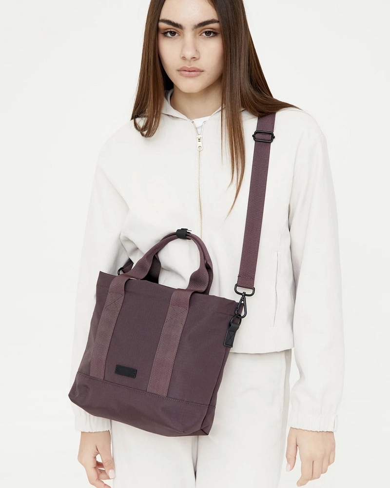Bolso Tote Lefrik Ciruela – Reciclado, con Bandolera Ajustable Bolso Tote Lefrik Ciruela – Reciclado, con Bandolera Ajustable