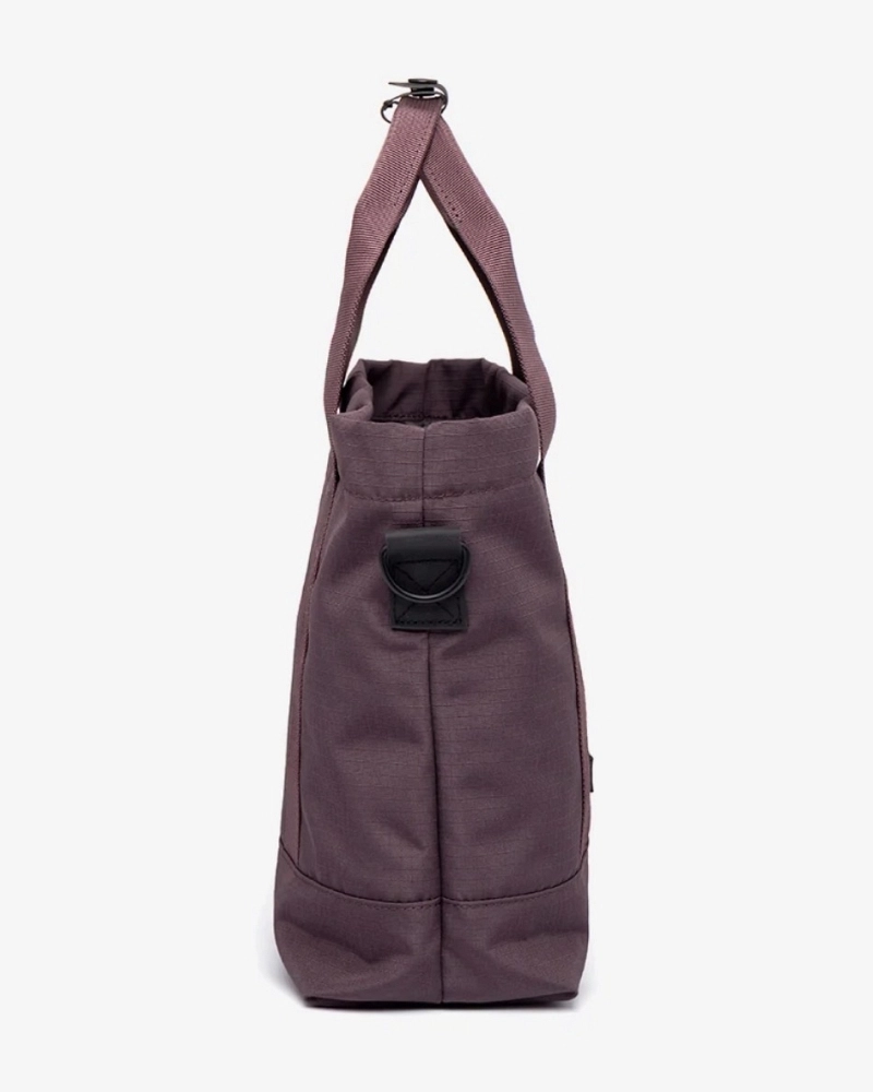 Bolso Tote Lefrik Ciruela – Reciclado, con Bandolera Ajustable Bolso Tote Lefrik Ciruela – Reciclado, con Bandolera Ajustable
