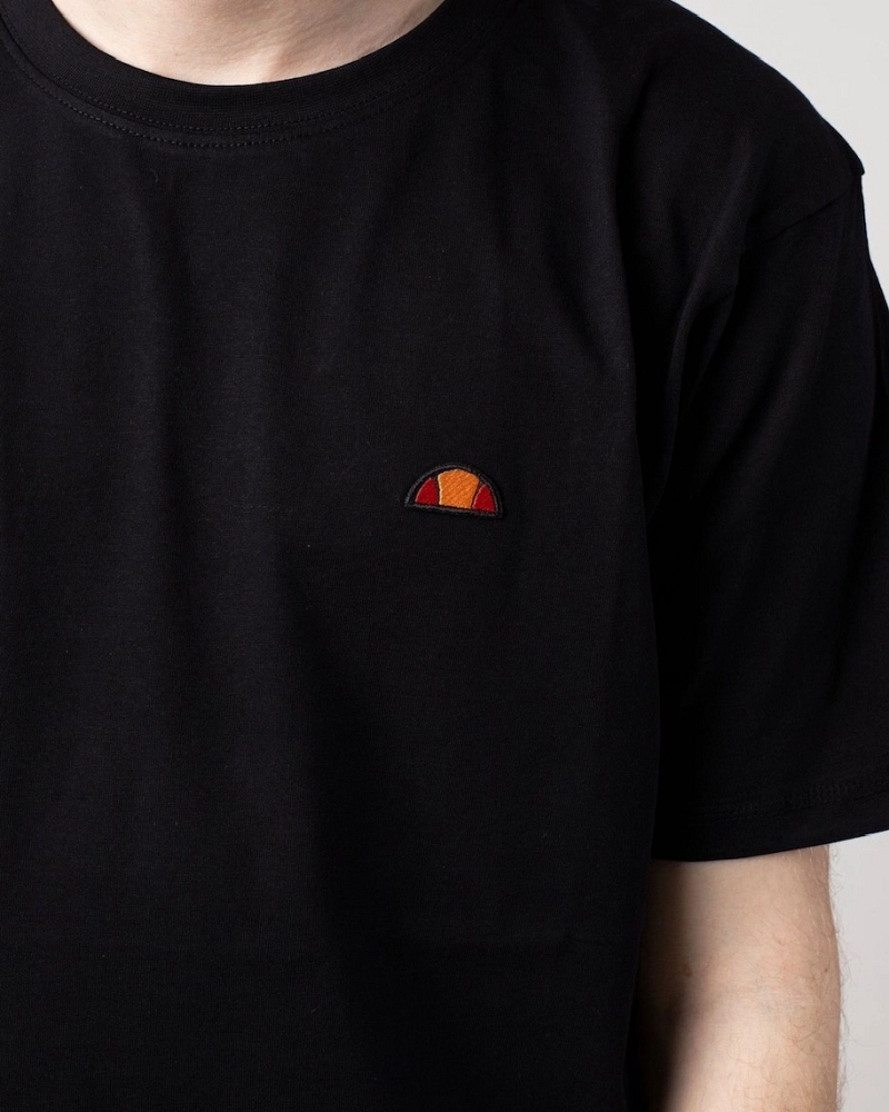 Camiseta Ellesse básica hombre negra con logo bordado Camiseta Ellesse básica hombre negra con logo bordado