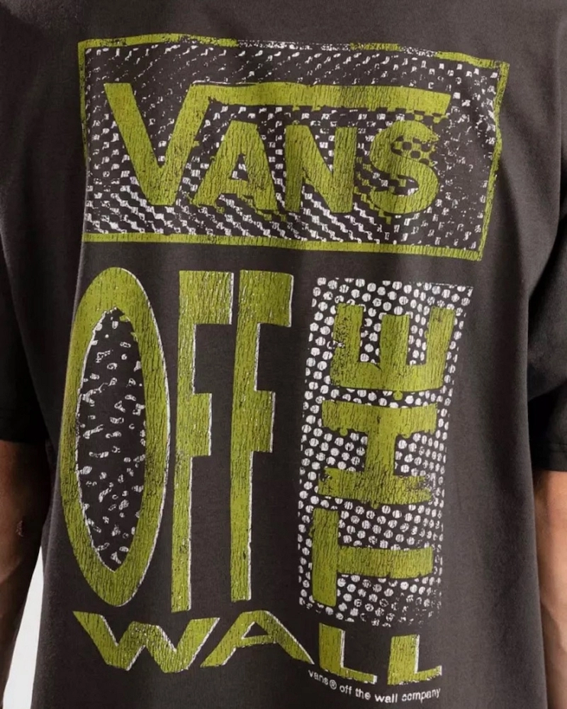 Camiseta Vans Off The Wall Print Negra/Verde Camiseta Vans Off The Wall Print Negra/Verde