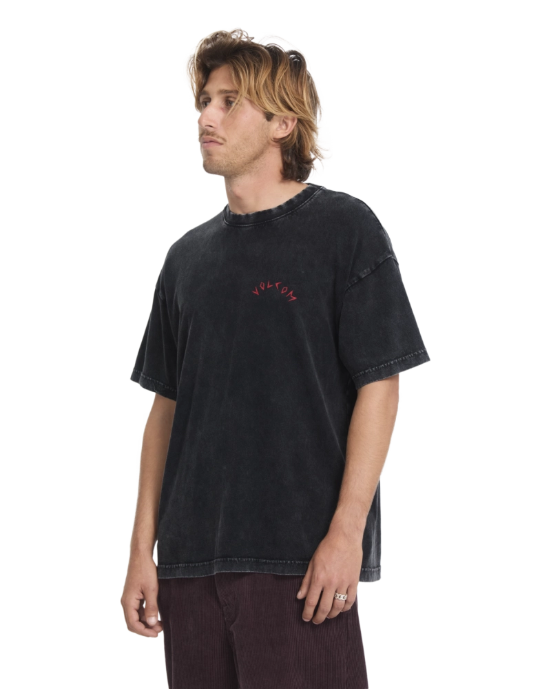 Camiseta Volcom Winged Creature Negro Lavado - Oversize Gráfico