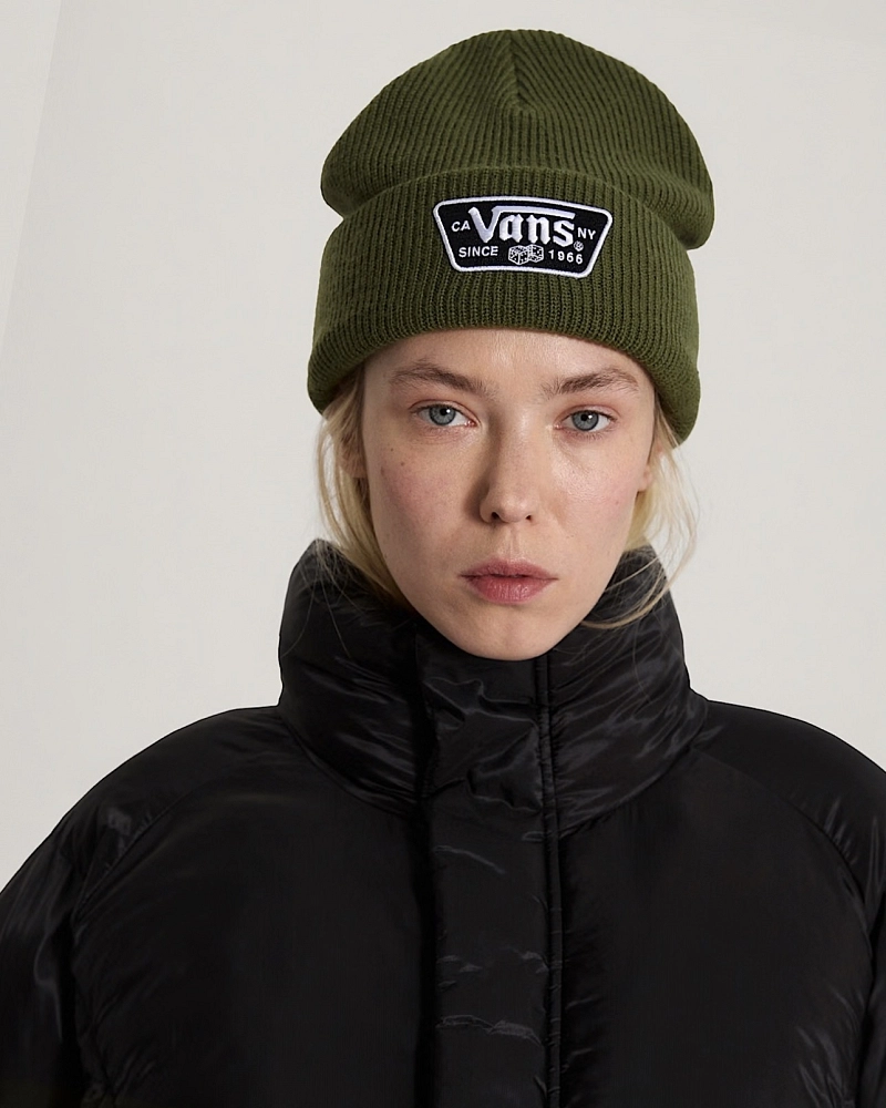 Gorro Vans Verde Oliva con Parche Bordado Gorro Vans Verde Oliva con Parche Bordado