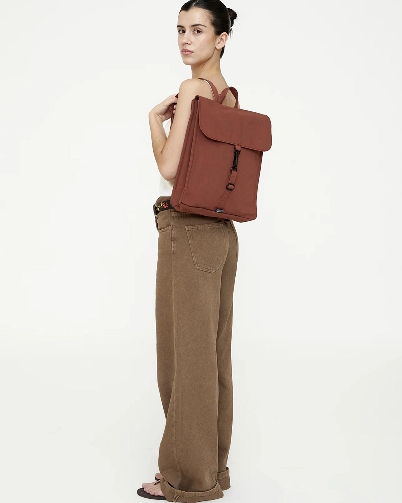 Mochila Lefrik Eco Sostenible – Terracota Mochila Lefrik Eco Sostenible – Terracota