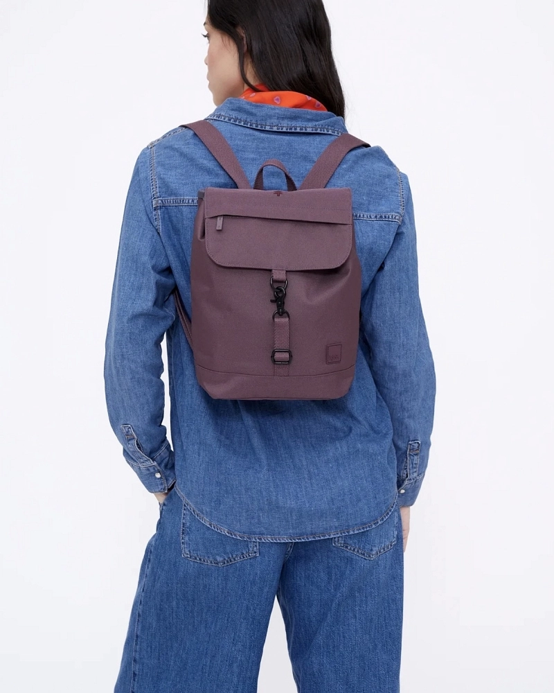 Mochila Mini Flap Lefrik – Púrpura Ciruela Mochila Mini Flap Lefrik – Púrpura Ciruela