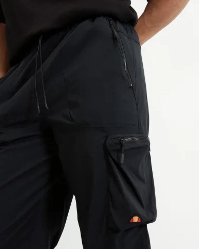 Squadron cargo Squadron cargo